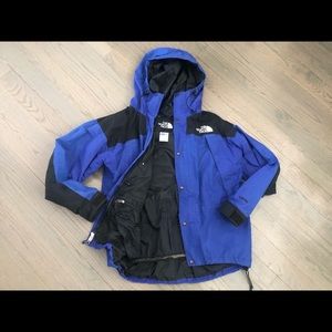 The North Face 1996 vintage mountain guide blue